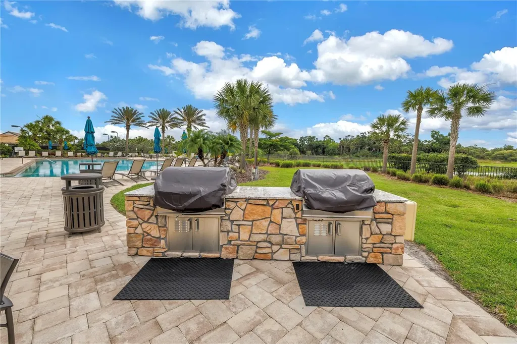 5987 Snowy Egret Drive Sarasota FL 34238