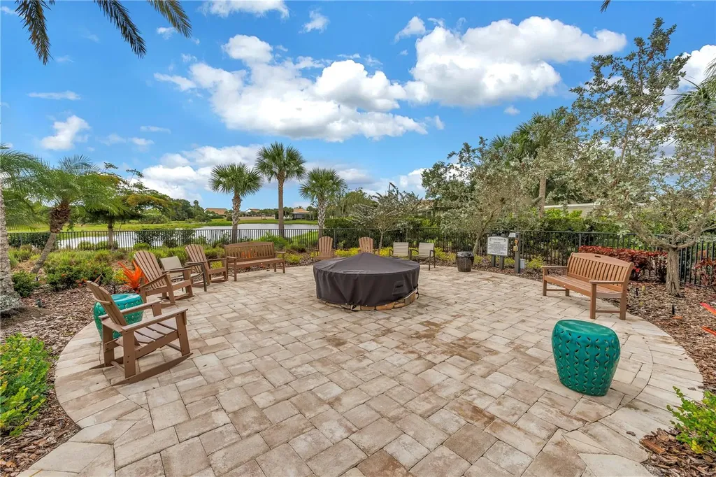 5987 Snowy Egret Drive Sarasota FL 34238