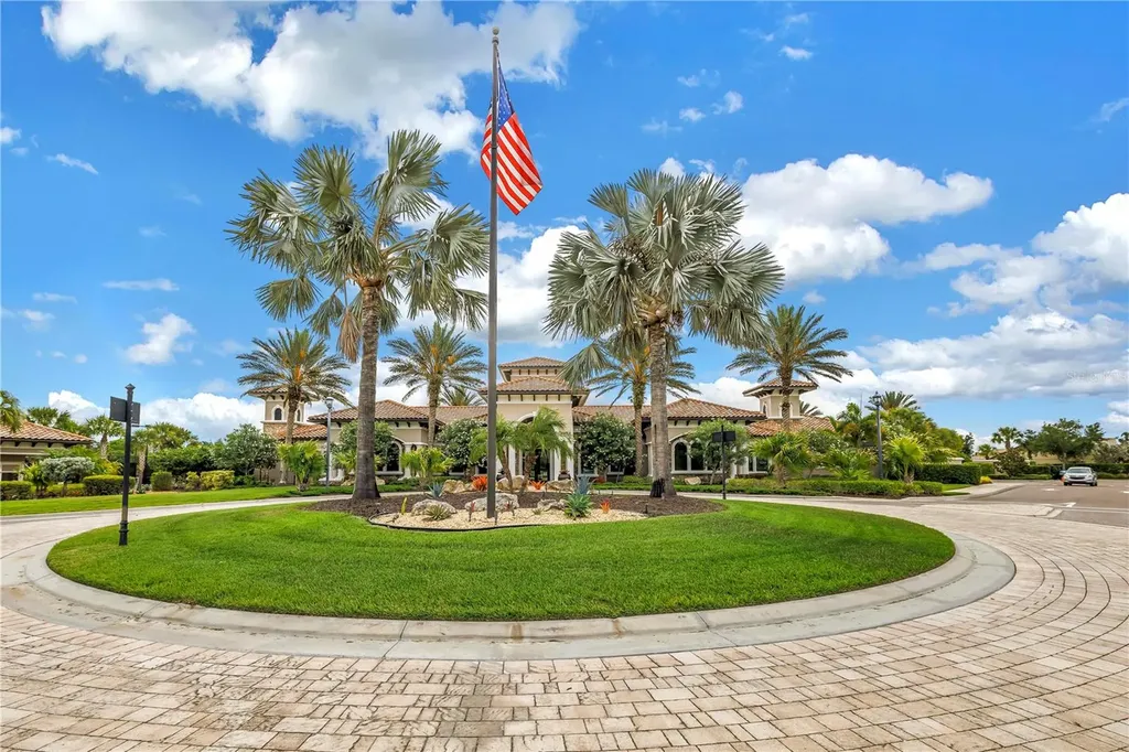 5987 Snowy Egret Drive Sarasota FL 34238