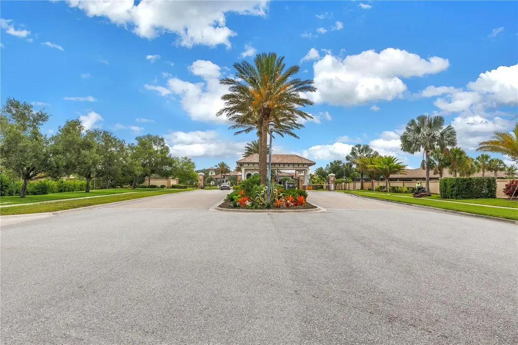 5987 Snowy Egret Drive Sarasota FL 34238