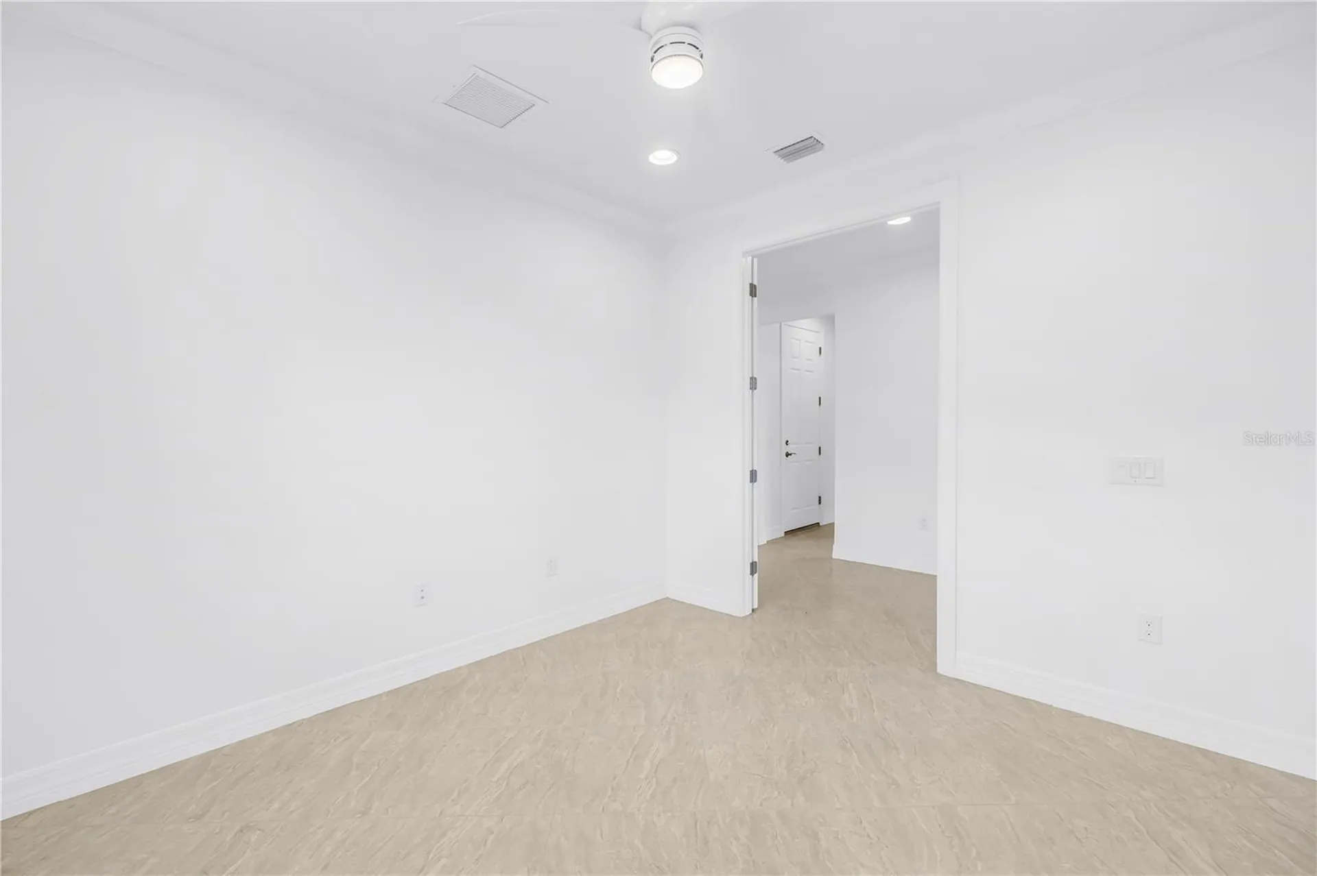 5987 Snowy Egret Drive Sarasota FL 34238