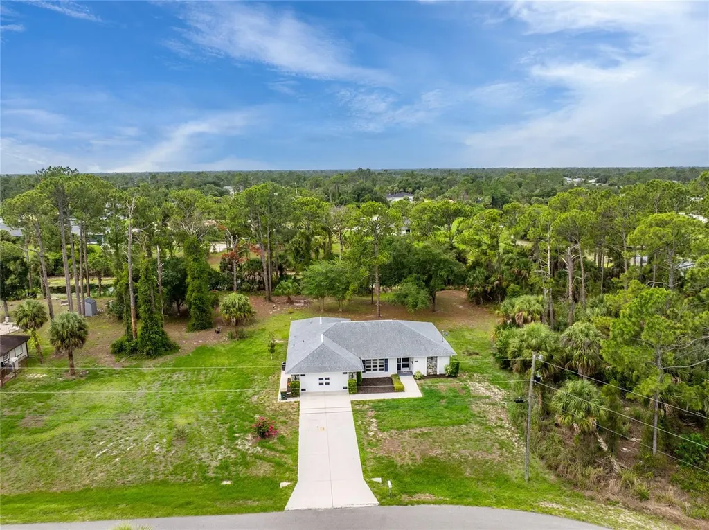 3371 Traverse Avenue North Port FL 34286