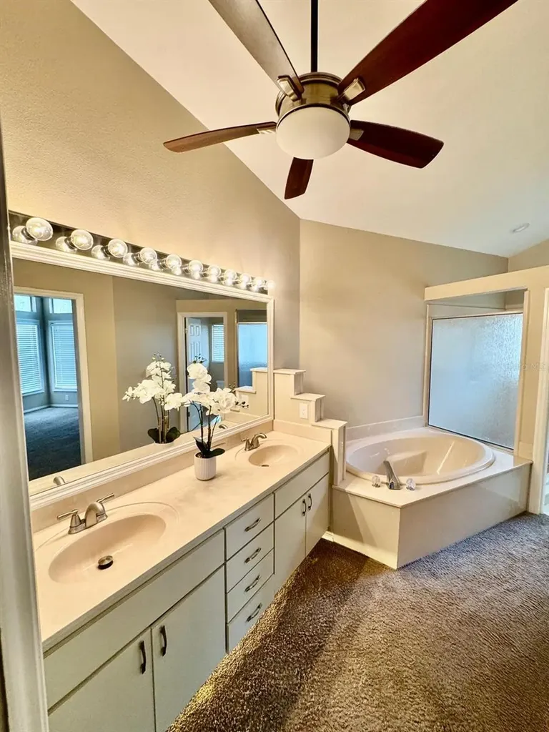 5121 Fairway One Drive Valrico FL 33596