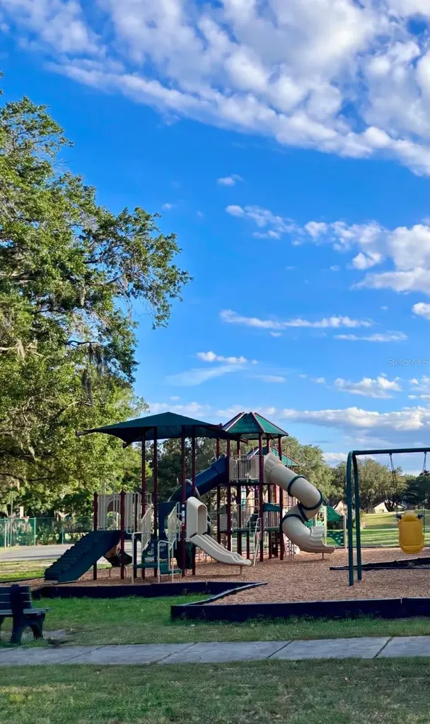 5121 Fairway One Drive Valrico FL 33596
