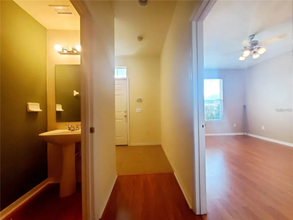 1561 NW 29th Road Gainesville FL 32605