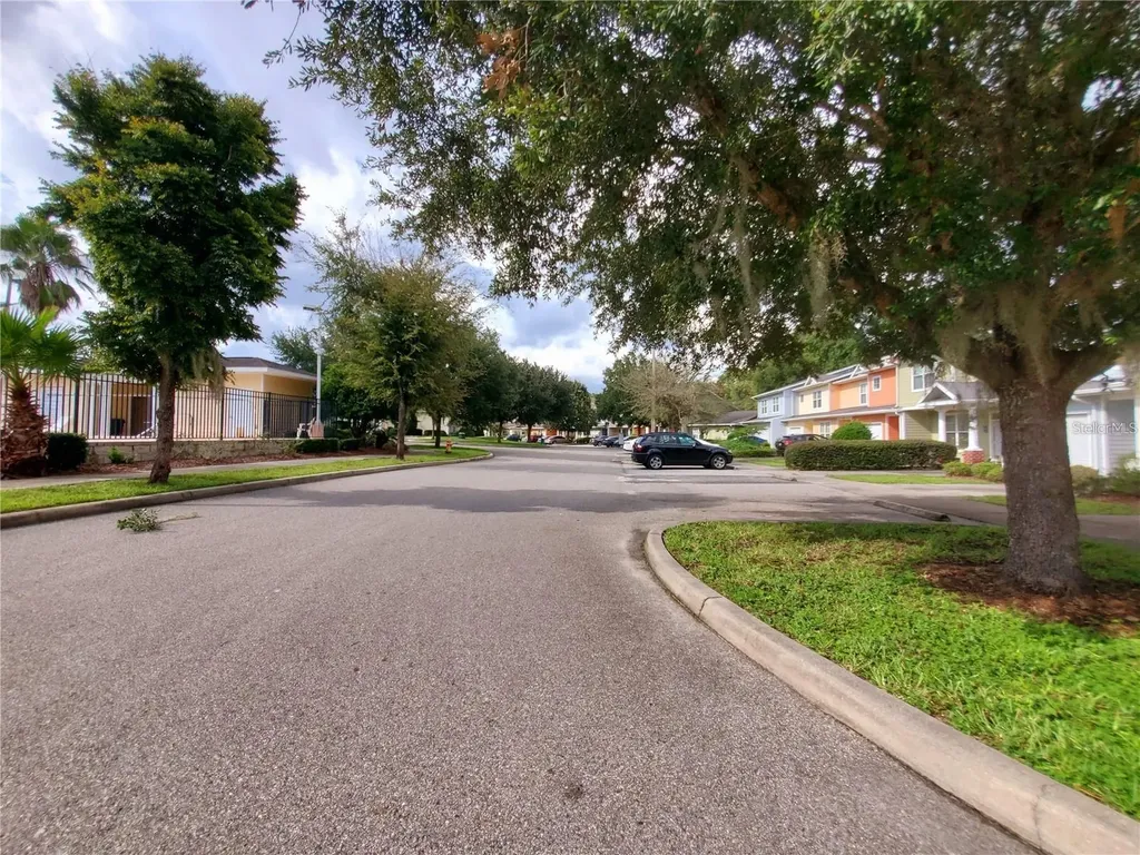 1561 NW 29th Road Gainesville FL 32605
