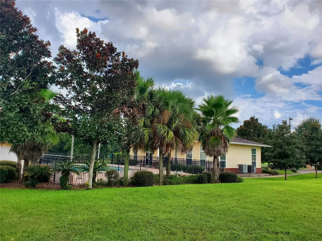 1561 NW 29th Road Gainesville FL 32605