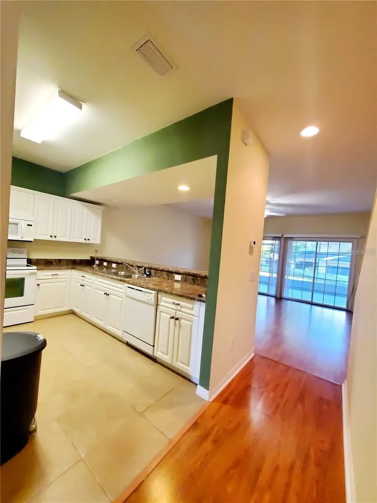 1561 NW 29th Road Gainesville FL 32605
