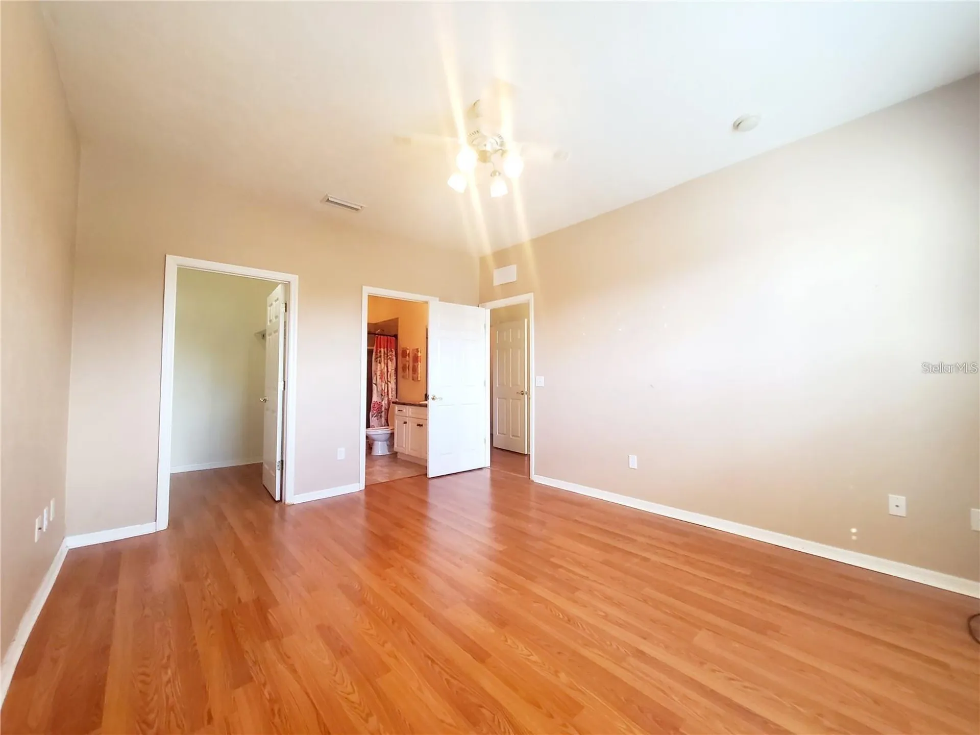 1561 NW 29th Road Gainesville FL 32605