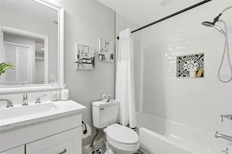 5475 Chanteclaire Sarasota FL 34235