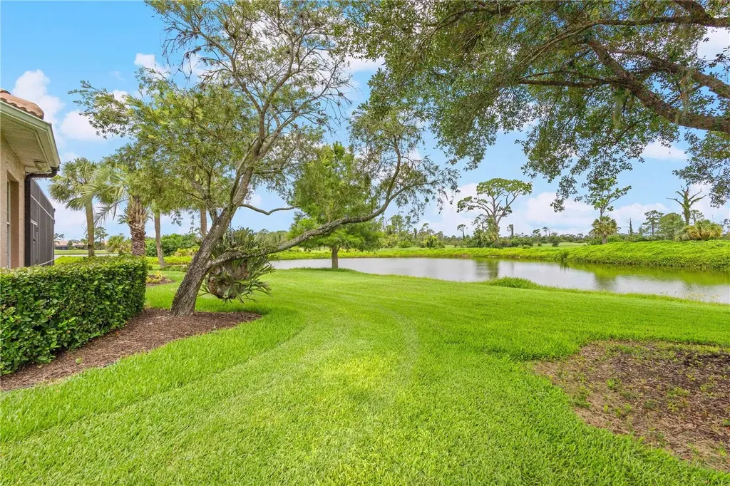 5302 White Ibis Court North Port FL 34287