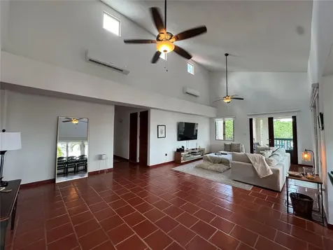 86 Lakeside Villas Vega Alta PR 00692