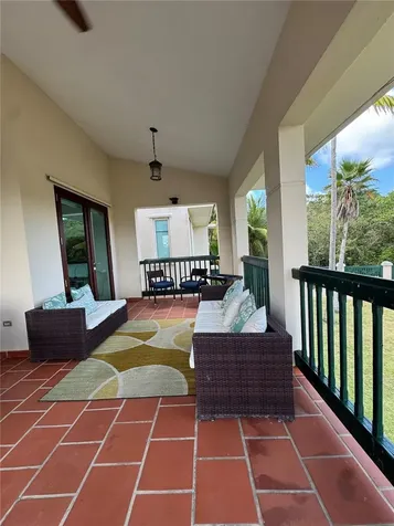 86 Lakeside Villas Vega Alta PR 00692