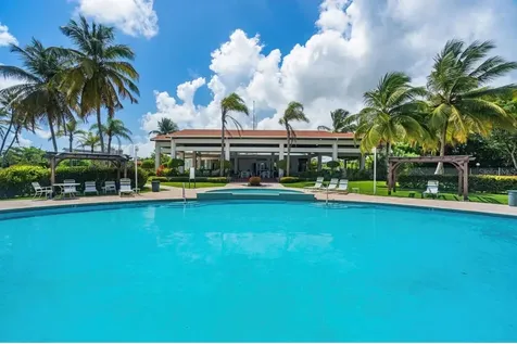 86 Lakeside Villas Vega Alta PR 00692