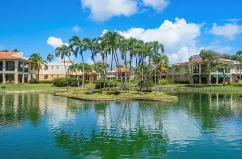 86 Lakeside Villas Vega Alta PR 00692