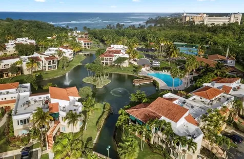 86 Lakeside Villas Vega Alta PR 00692