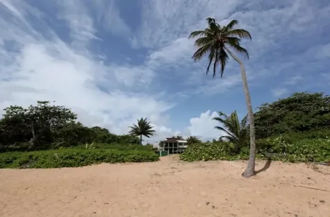 86 Lakeside Villas Vega Alta PR 00692