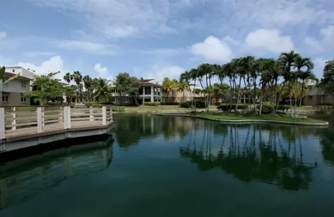 86 Lakeside Villas Vega Alta PR 00692