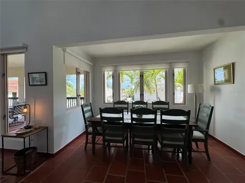 86 Lakeside Villas Vega Alta PR 00692