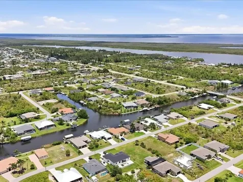 15610 Staunton Circle Port Charlotte FL 33981