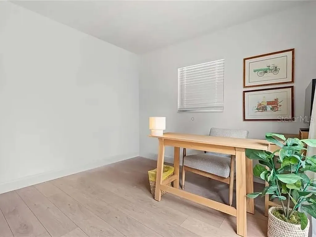 8067 123rd Street Seminole FL 33772
