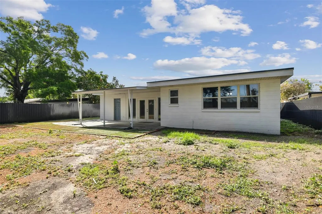 3905 W Paxton Avenue Tampa FL 33611
