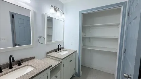 3905 W Paxton Avenue Tampa FL 33611