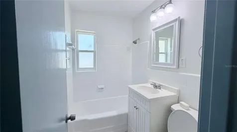 3905 W Paxton Avenue Tampa FL 33611