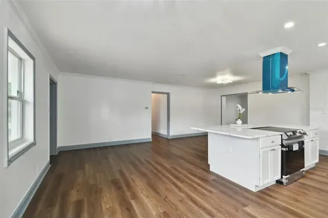 3905 W Paxton Avenue Tampa FL 33611