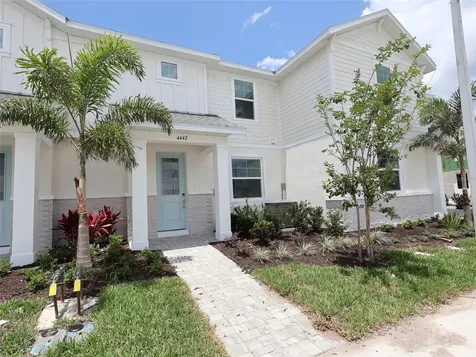 4442 Sunset Garden Street Bradenton FL 34210