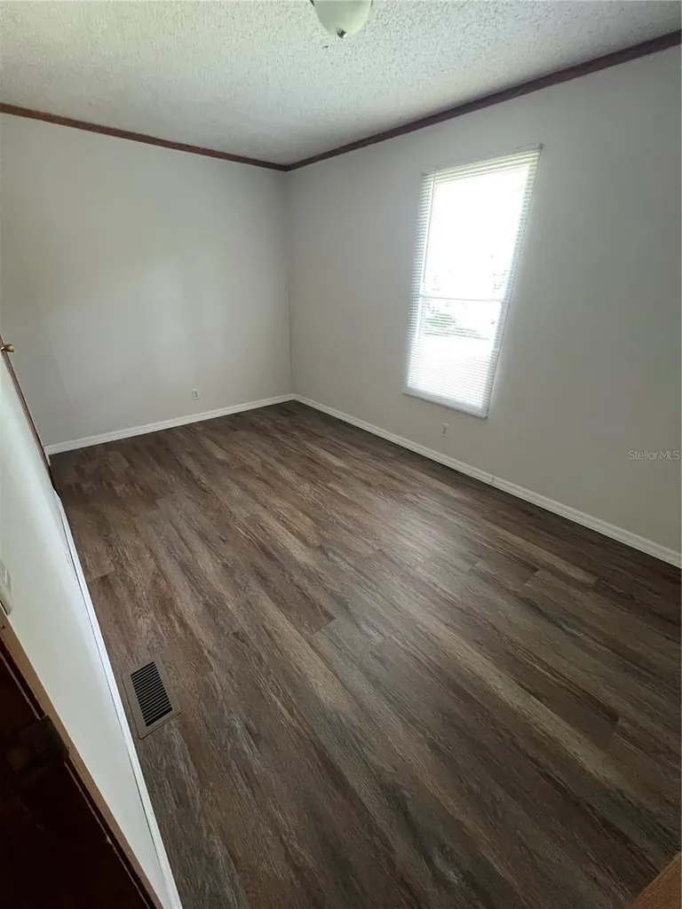 140 Price Road Hawthorne FL 32640