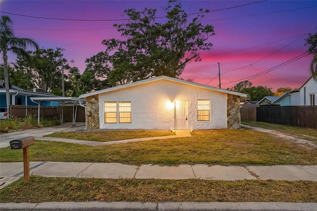 4320 44th Street N St Petersburg FL 33714