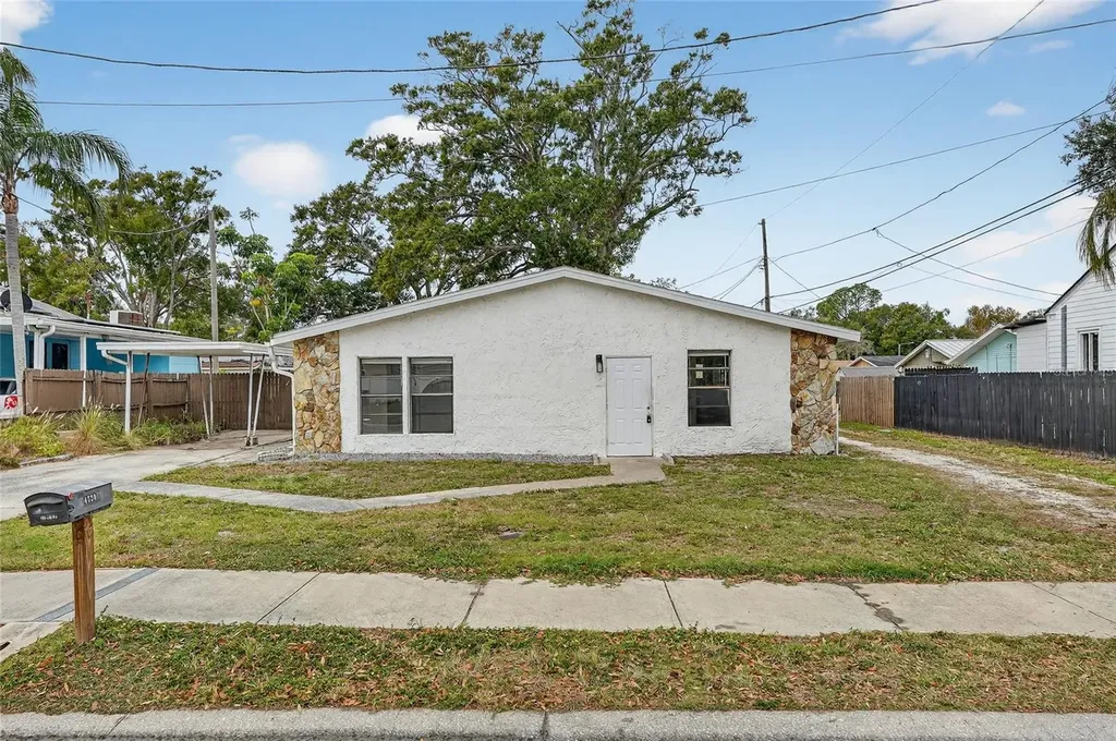 4320 44th Street N St Petersburg FL 33714
