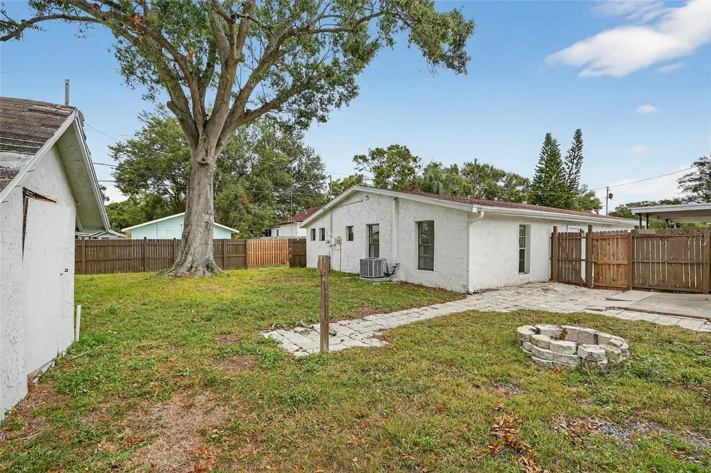 4320 44th Street N St Petersburg FL 33714