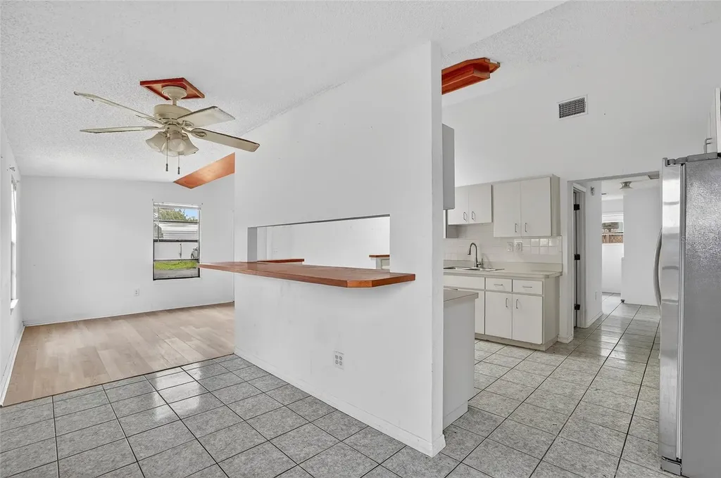 4320 44th Street N St Petersburg FL 33714