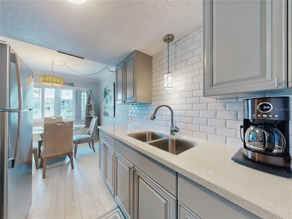 541 S Peninsula Avenue New Smyrna Beach FL 32169