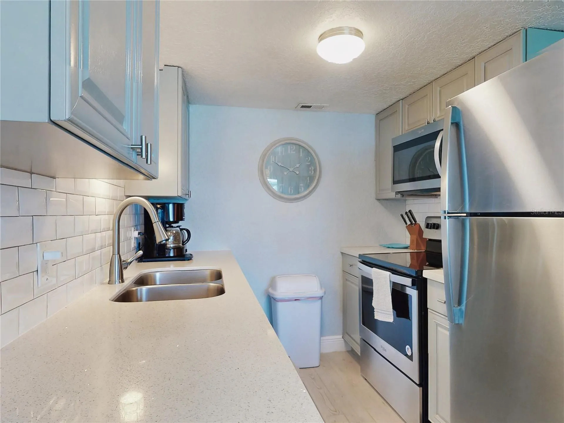 541 S Peninsula Avenue New Smyrna Beach FL 32169
