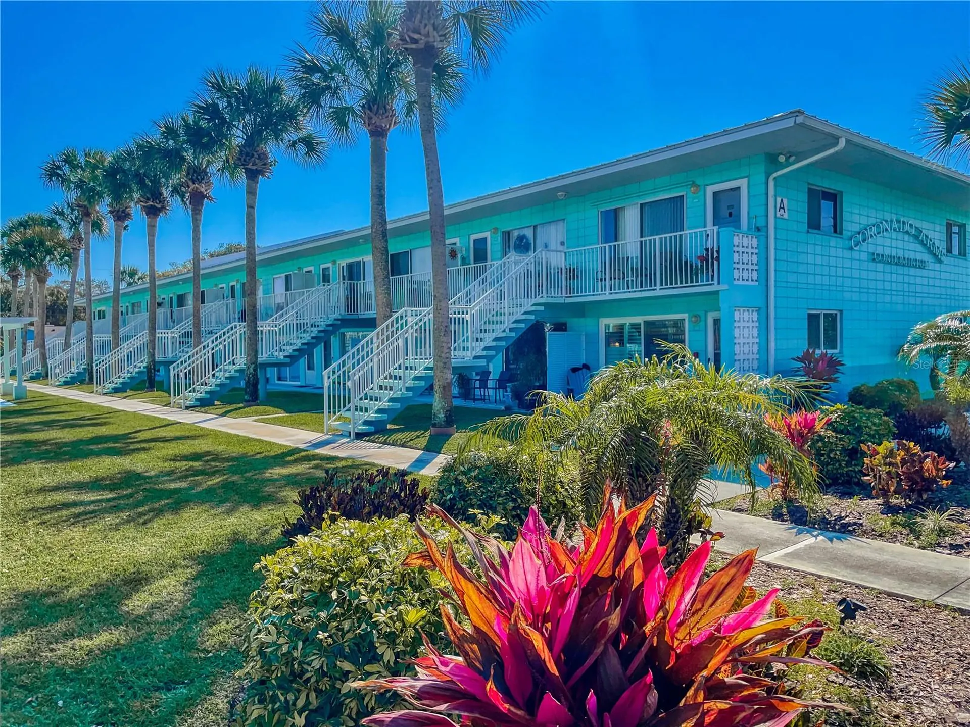 541 S Peninsula Avenue New Smyrna Beach FL 32169