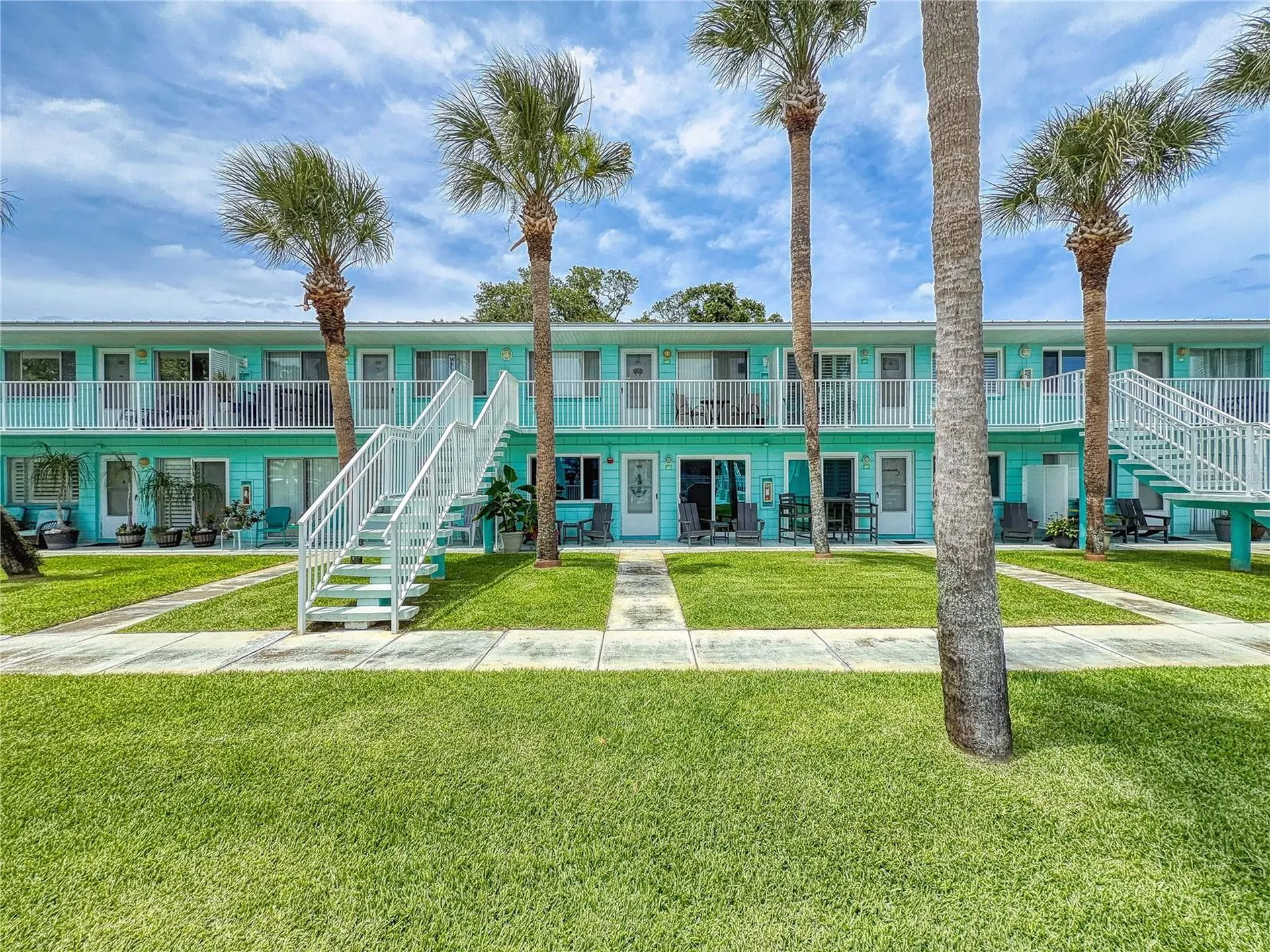 541 S Peninsula Avenue New Smyrna Beach FL 32169