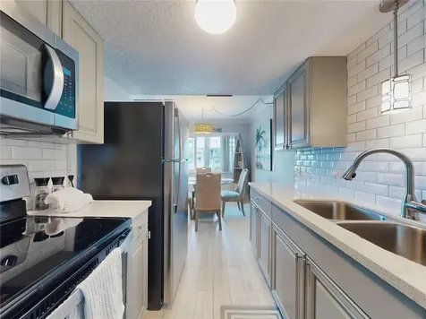 541 S Peninsula Avenue New Smyrna Beach FL 32169