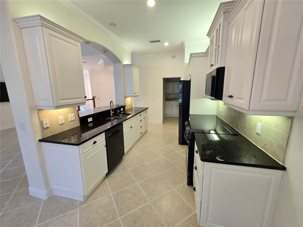 4118 Osprey Harbour Loop Cortez FL 34215