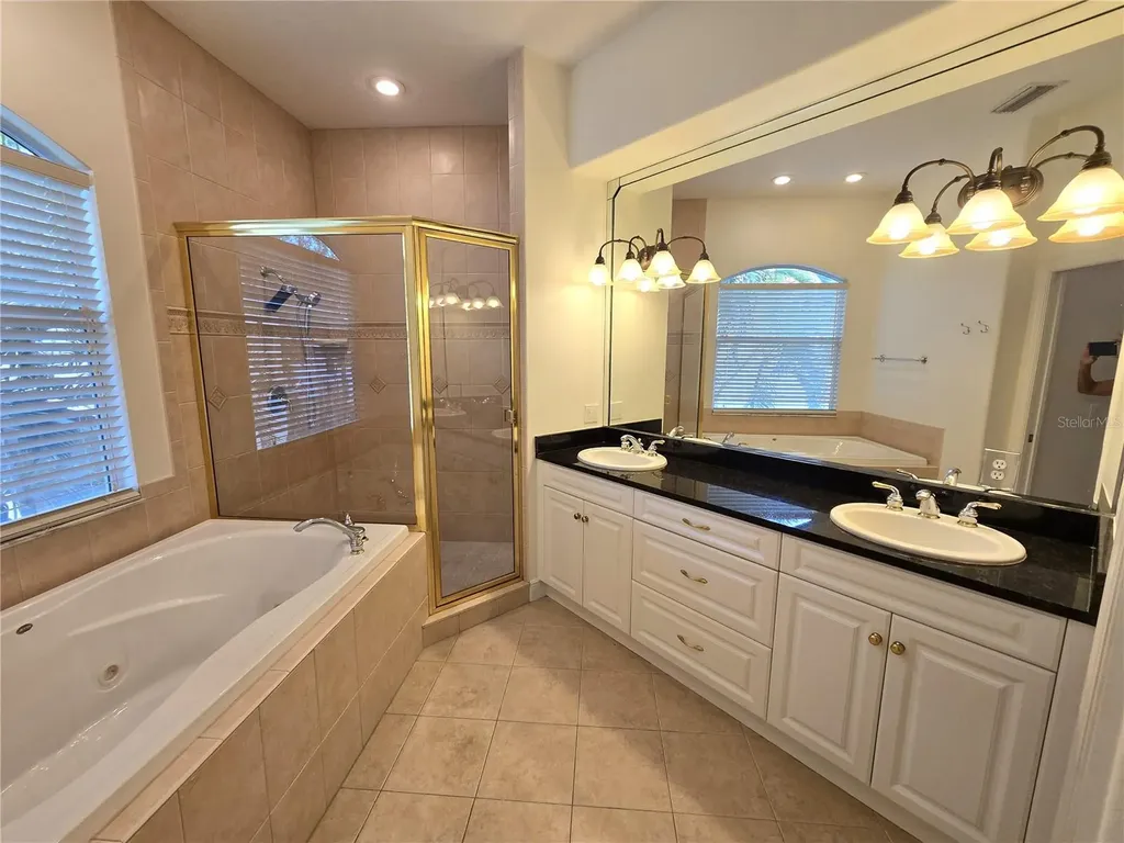 4118 Osprey Harbour Loop Cortez FL 34215