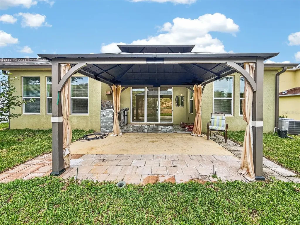 2062 Redbay Avenue Minneola FL 34715