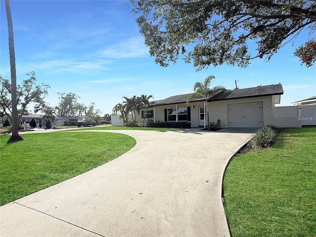 8802 109th Lane Seminole FL 33772