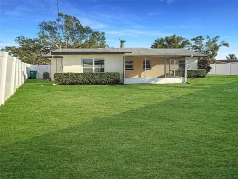 8802 109th Lane Seminole FL 33772