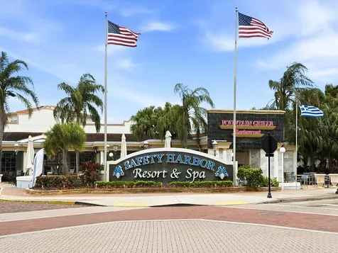 616 Fayette Drive N Safety Harbor FL 34695