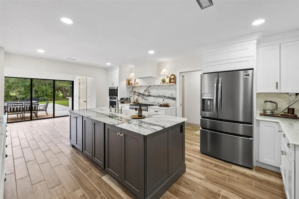 7351 Iguana Drive Sarasota FL 34241