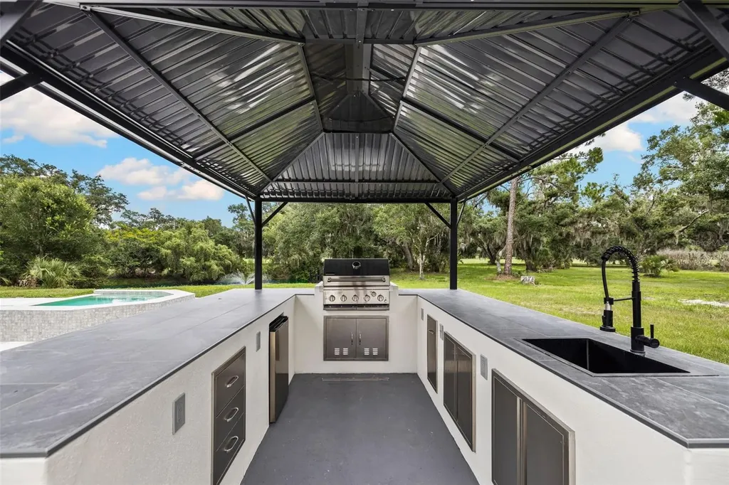 7351 Iguana Drive Sarasota FL 34241