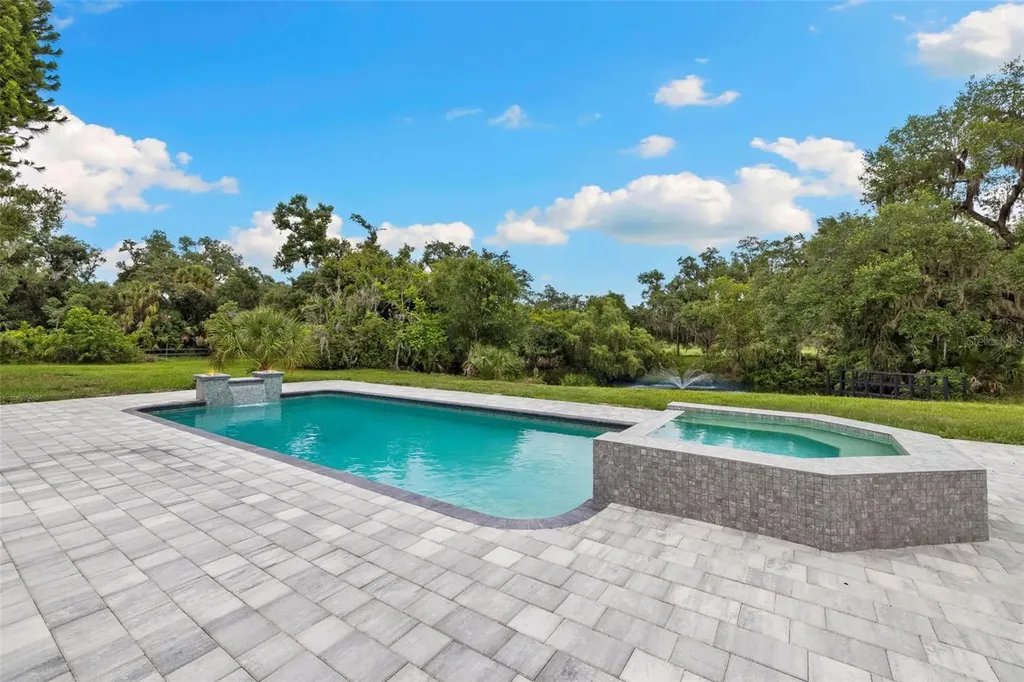 7351 Iguana Drive Sarasota FL 34241