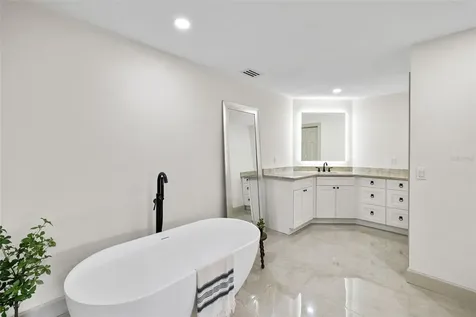 7351 Iguana Drive Sarasota FL 34241